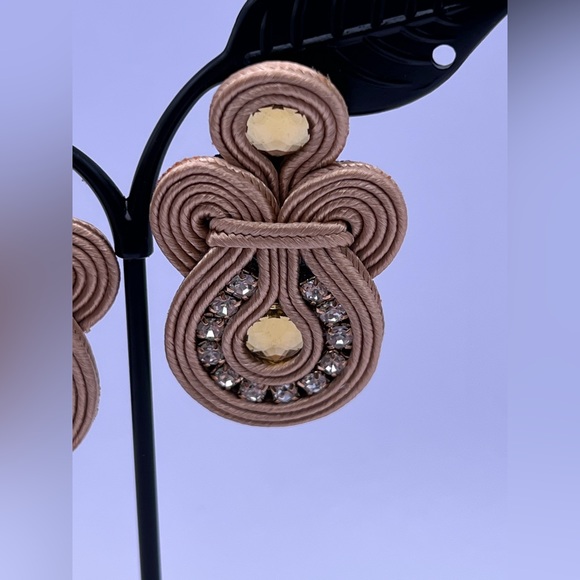 Elegant Gold Art Deco-Inspired Dangle Earrings - Stylish Soutache Earrings - Picture 9 of 10